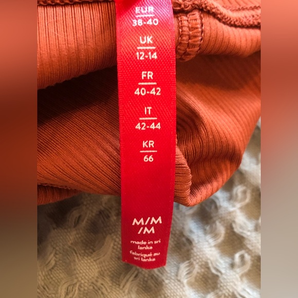 SPANX Suit Yourself Ribbed Mock Neck Sleeveless Smoother Bodysuit - Picture 7 of 8